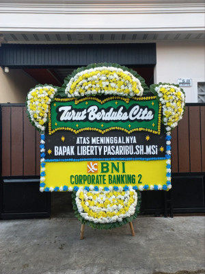 Papan Bunga Duka di Biak Timur